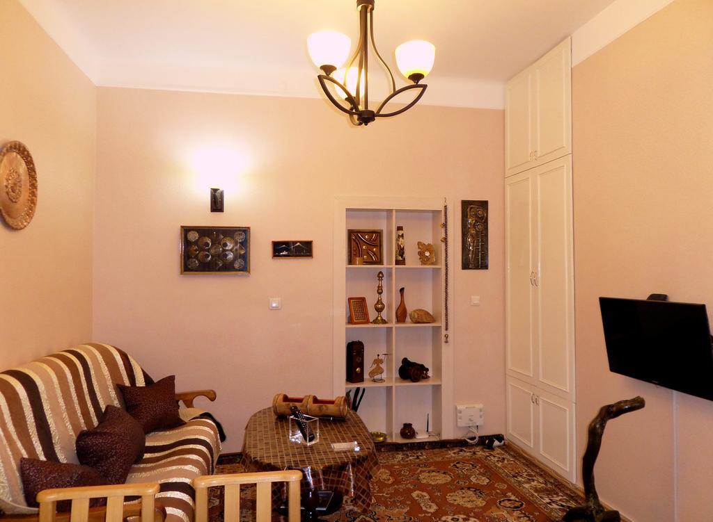 Appartamento Ara & Gaya Аpartment Erevan Esterno foto