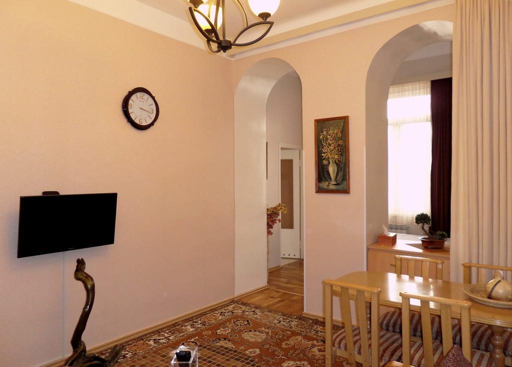 Appartamento Ara & Gaya Аpartment Erevan Esterno foto
