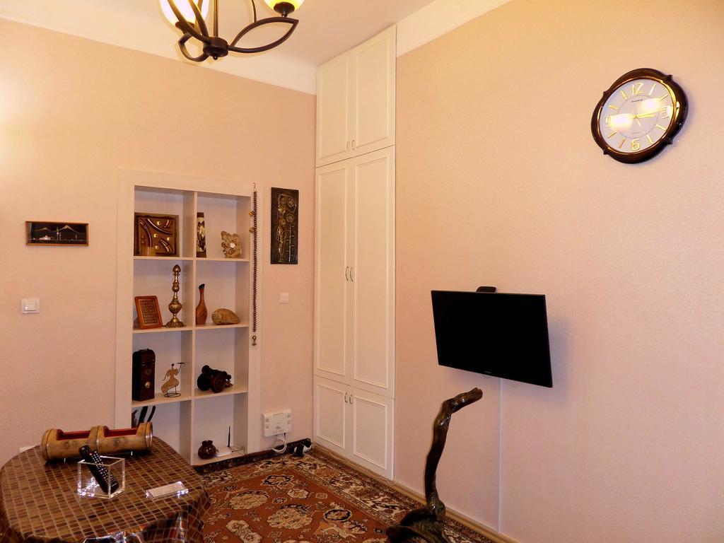 Appartamento Ara & Gaya Аpartment Erevan Esterno foto
