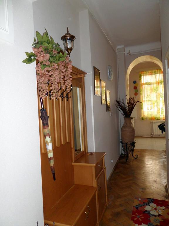 Appartamento Ara & Gaya Аpartment Erevan Esterno foto
