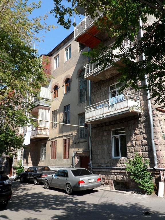 Appartamento Ara & Gaya Аpartment Erevan Esterno foto