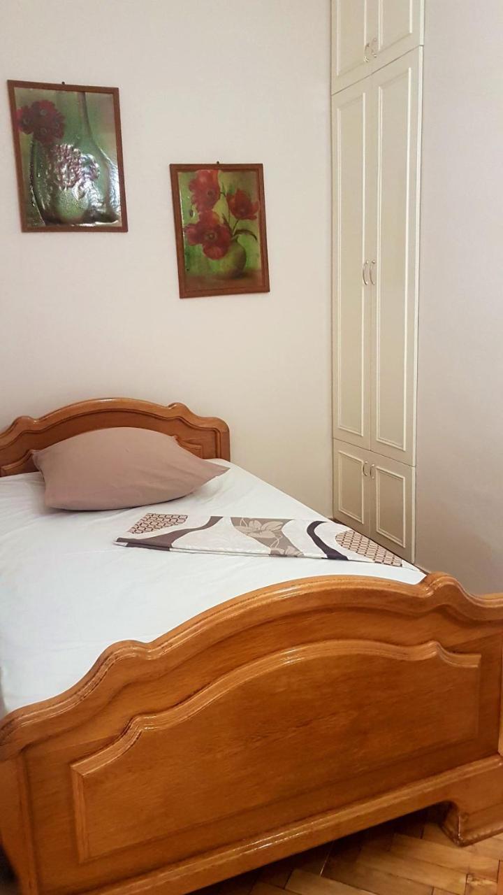 Appartamento Ara & Gaya Аpartment Erevan Esterno foto